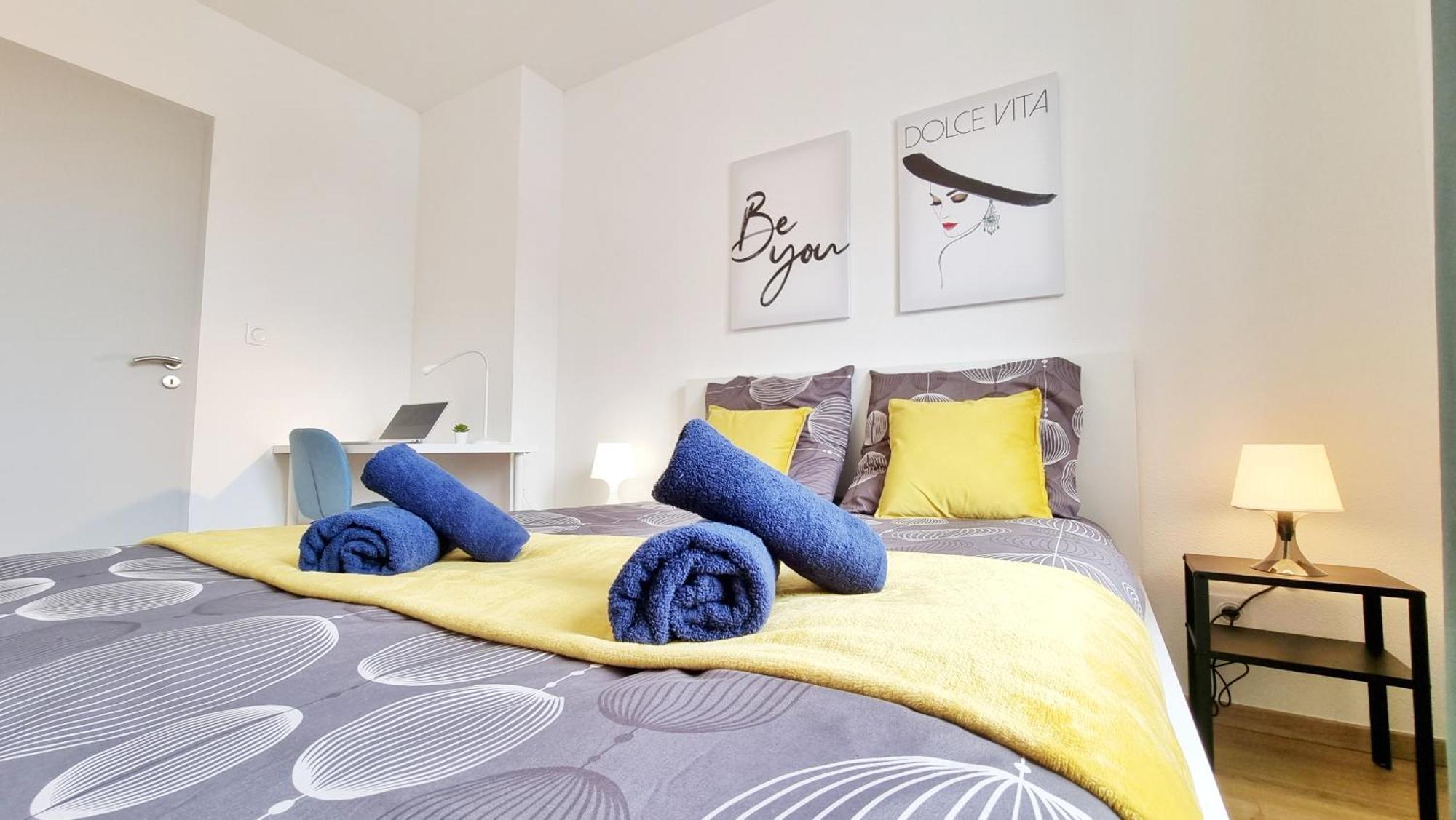 Le Triplex - 5 Chambres - 10 Pers- Fibre - Relax Bnb مُلووز المظهر الخارجي الصورة