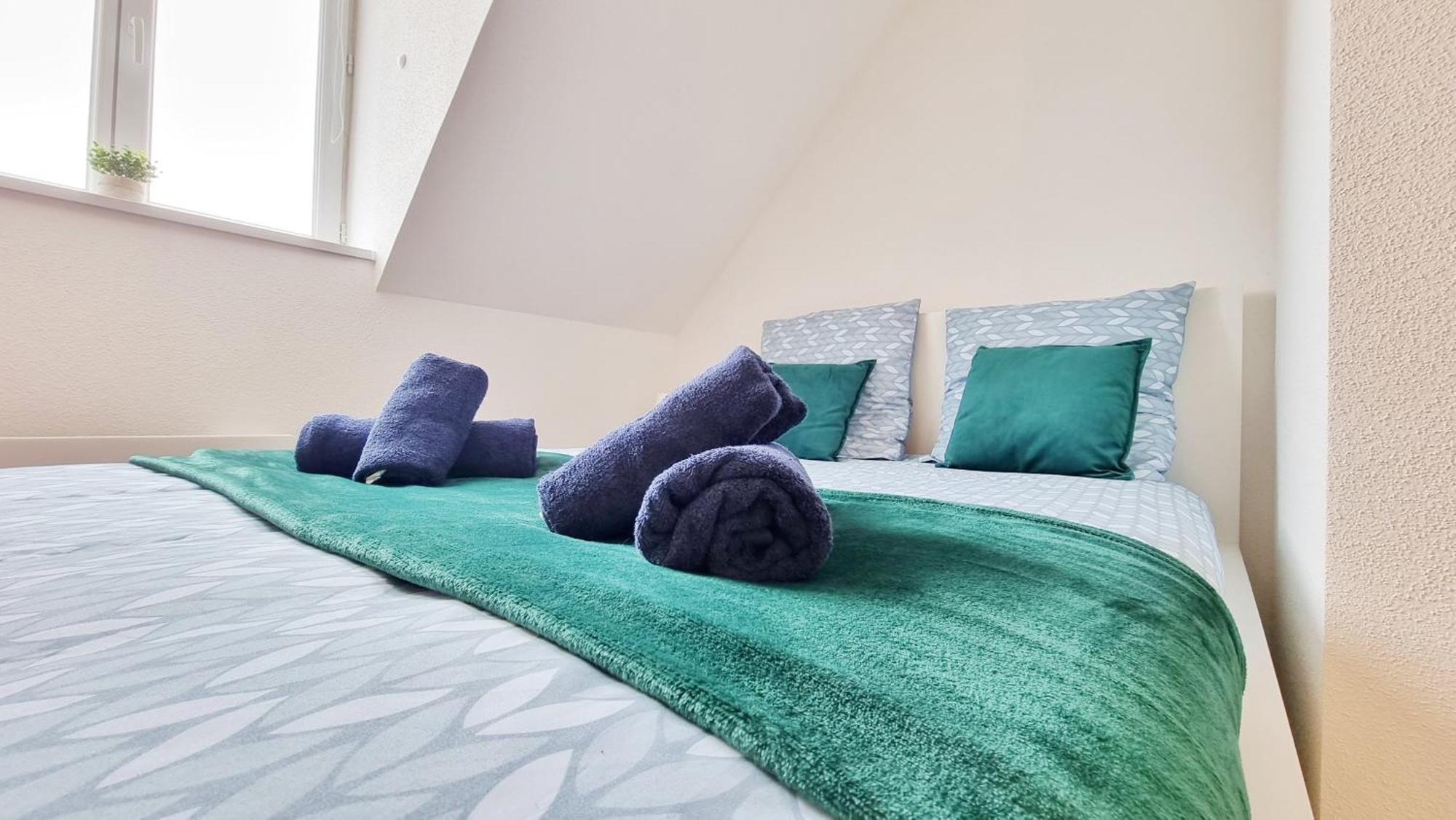 Le Triplex - 5 Chambres - 10 Pers- Fibre - Relax Bnb مُلووز المظهر الخارجي الصورة