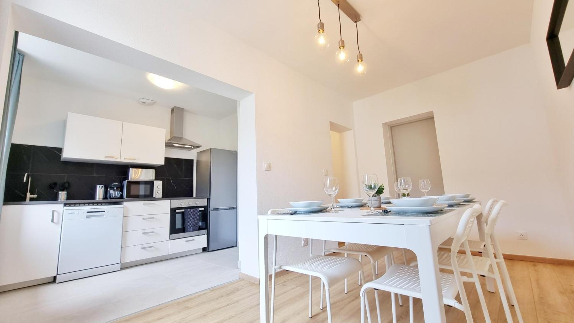 Le Triplex - 5 Chambres - 10 Pers- Fibre - Relax Bnb مُلووز المظهر الخارجي الصورة